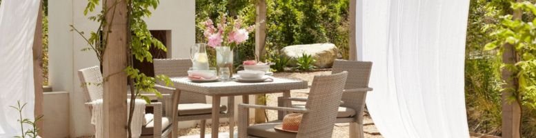 Custom outdoor curtains