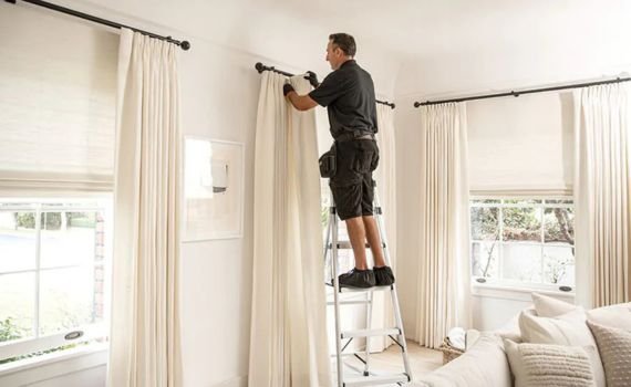 Experienced curtain & blinds installation