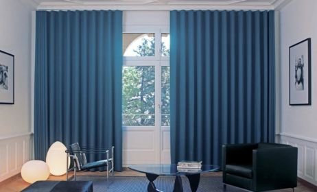 Flowing wave curtains