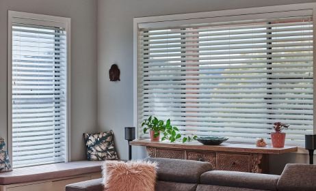 Elegant Venetian blinds