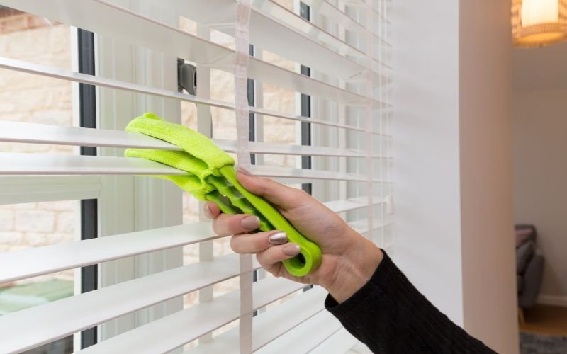 Deep Cleaning Of Wooden Blinds