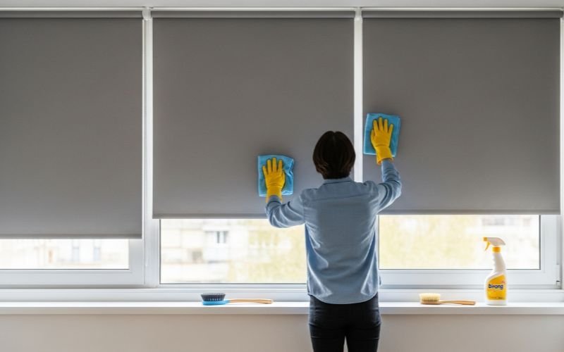 Common Mistakes To Avoid When Cleaning Roller Blinds